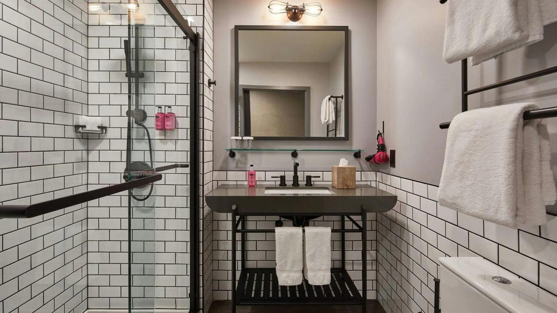 Hotel Moxy Dublin Docklands